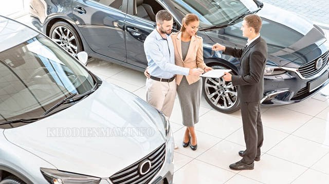 Tìm hiểu tham khảo kỹ các mẫu xe trước khi quyết định mua
