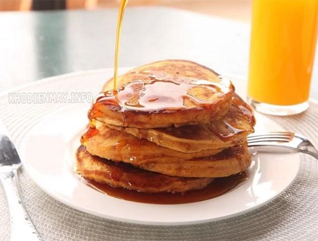 cach-lam-banh-khoai-lang-pancake